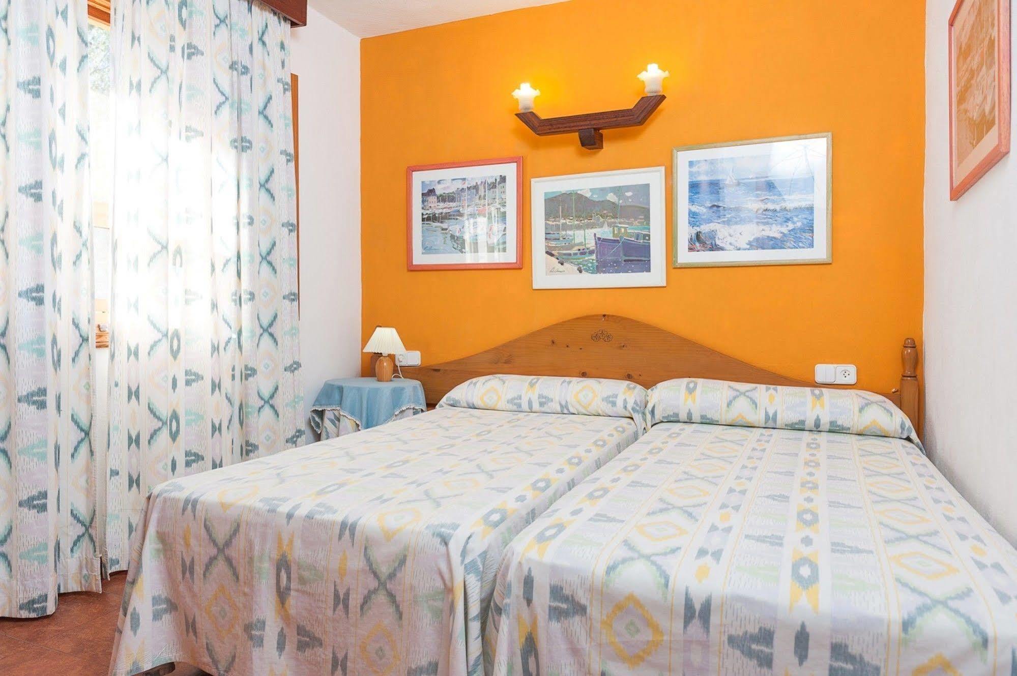 Villa Els Pins Crestatx Exterior foto